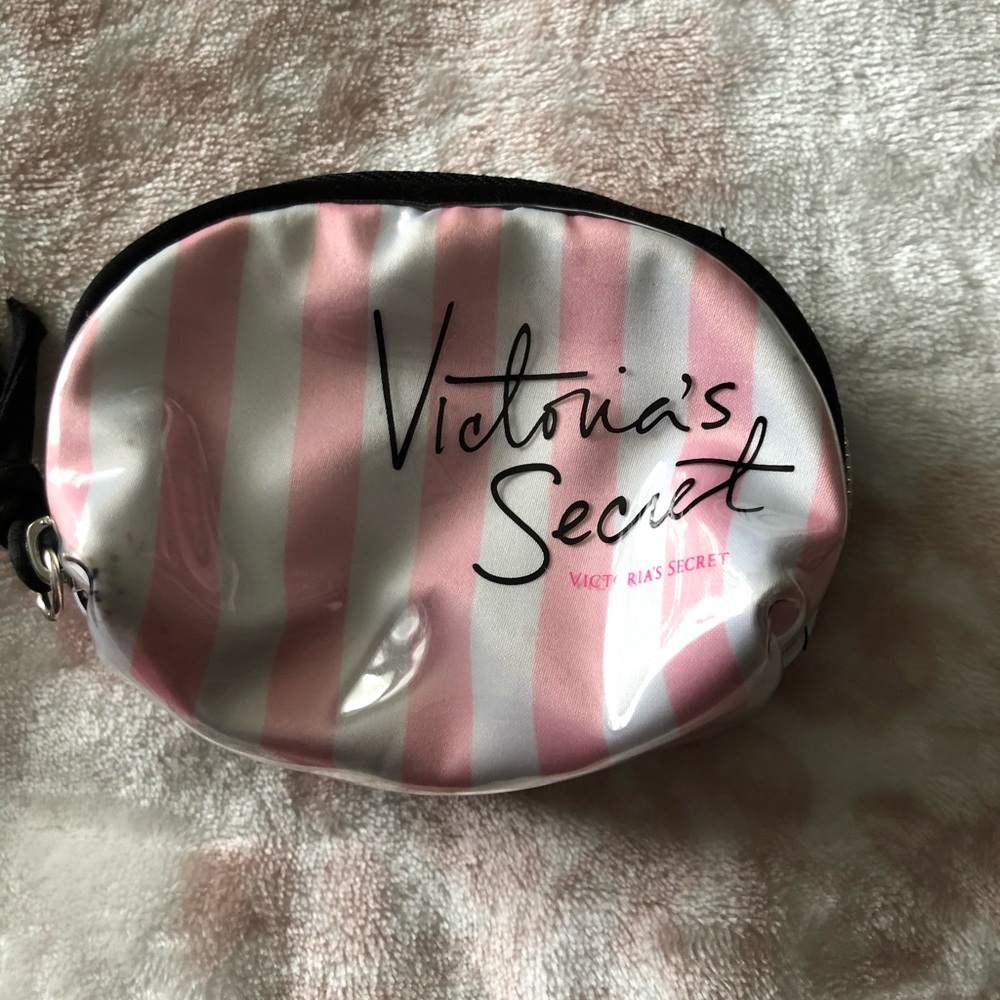💗Victoria Secret coin purse🌺